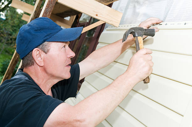 How To Choose The Right Materials for Your Siding Installation in 'Robert Lee, TX